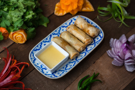 4. Po Pia (Thai Spring Rolls)