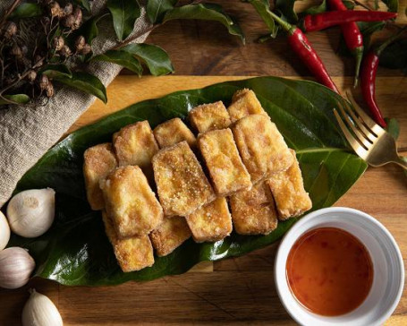 Rì Shì Sū Zhà Jī Dàn Dòu Fǔ Zuǒ Tài Shì Jiàng Xiǎo Fèn Japanese Deep-Fried Egg Tofu With Thai Sauce