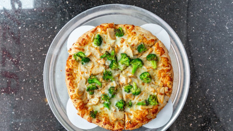 10 Personal Garlic Chicken And Broccoli Pizza