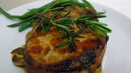 Grilled Cnamh Pork Chop