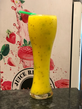 Kiwi With Pinapple Special Juice
