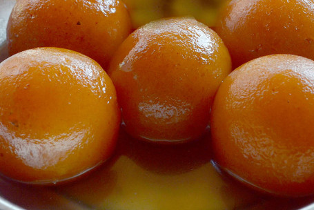 Hot Gulab Jamun (5 Pc)