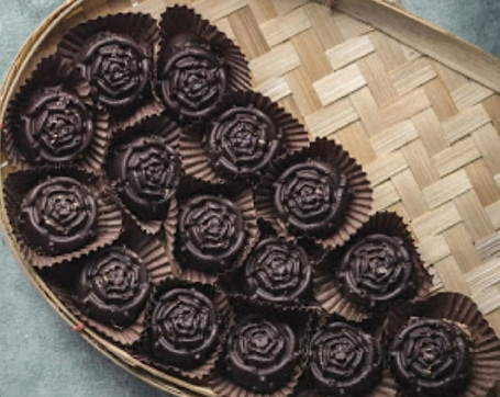 Chocolate Rose Sandesh (4 Pcs)