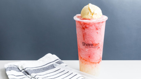 Strawberry Ice Blended With Lychee Jelly