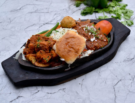 Bambaya Pav Bhaji Sizzler