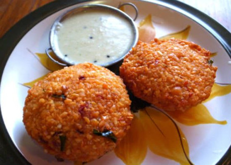 Masal Vada (2 Pcs)