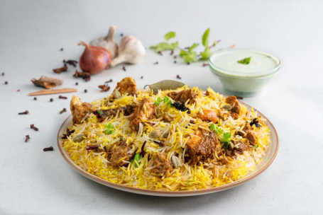 Hyderabadi Dum Chicken Biryani (Sem Osso) (Serve 1)
