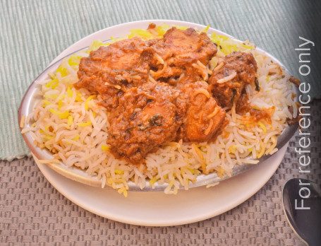 Spicy Chicken Biryani Must Try)