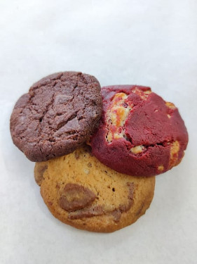 Pack Of 4 Assorted Large American Cookies