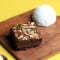 Brownie De Chocolate Belga Com Sorvete