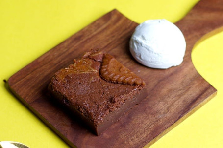 Brownie Biscoff De Lótus Com Sorvete