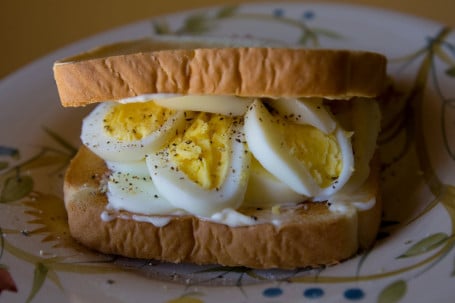 Boiled Egg Sandwich Without Grilled