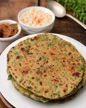 Paalak Paratha