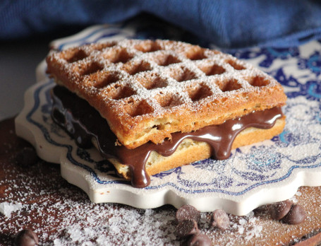 Waffle De Leite De Chocolate Belga