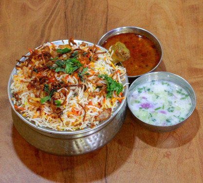 Chicken Hydrabadi Dum Biryani