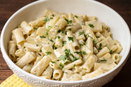 Vegetable White Sauce Penne Pasta