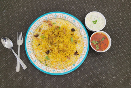 Hyderabadi Chicken Dum Biryani Serves 1-2