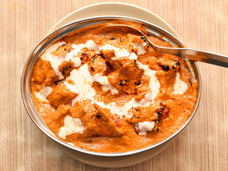 Boneless Chicken Tikka Butter Masala (6 Pcs)