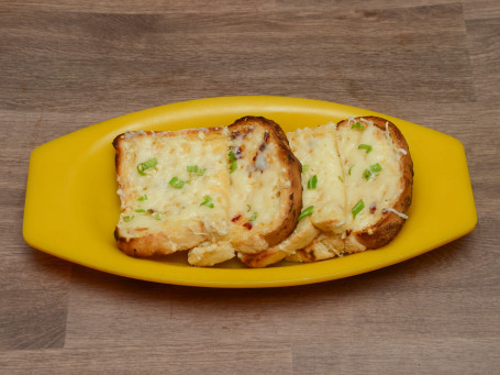 Cheese Chilli Garlic Bread (4 Pcs)