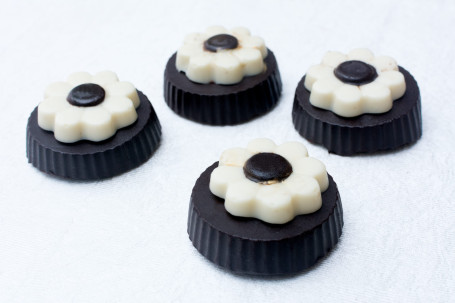 Fancy Oreo (4 Pcs)