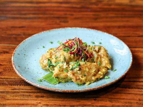 Veg Bhutanese Pan Fried Datshi Momo [5 Pieces]