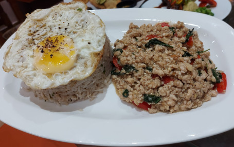 Soy Basil Mince Chicken, Garlic Rice, Fried Egg