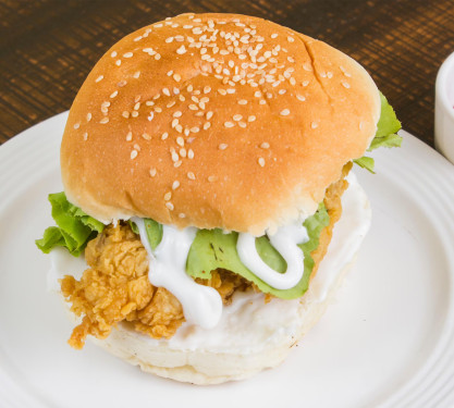 Crispy And Crunchy Chicken Burger