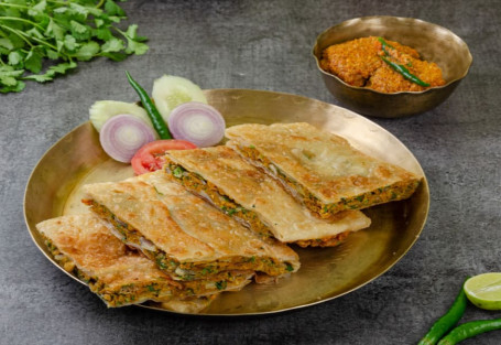 Special Chicken Mughali Paratha