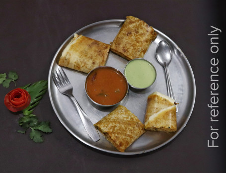 Corn,Capsicum Cheese Masala Dosa