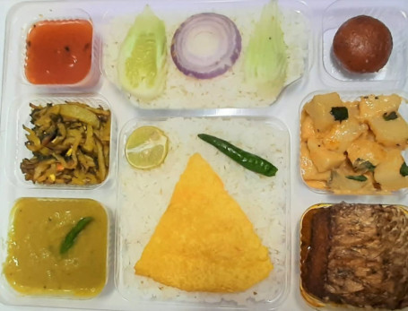 Fish Thali Meal Rui Box Pack