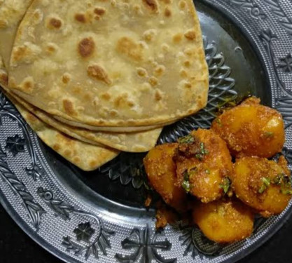 Paratha Aloo Dom (10 Pcs)