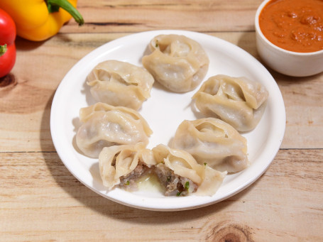 Pork Steamed Momos (6 Pcs)