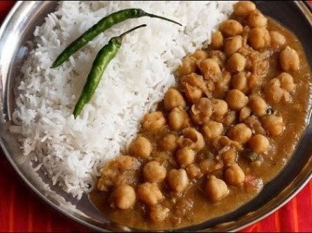 Chole Chawal 3 Rotis Achaar Papad Salad