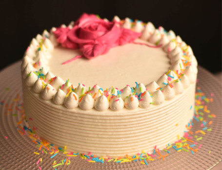 Vanilla Round Cake