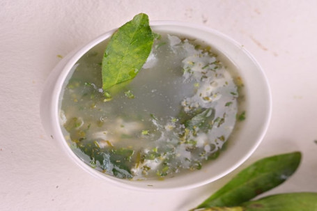 Veg Gandhoraj Lemon Coriander Soup