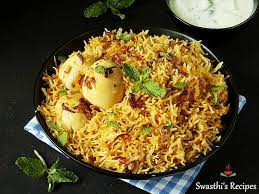 Chicken Biriyani With Egg And Raita [1000Ml]