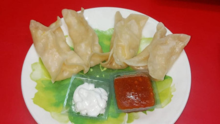 Corn Cheese Steamed Momos [5 Pieces]