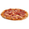 Pizza Salame Schinken Champignon Peperoni und Oliven