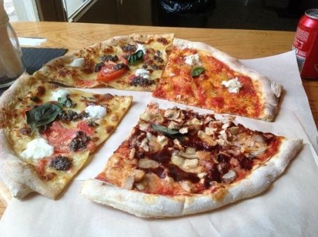 Pizza Salonica