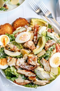 Salada De Frango Caesar
