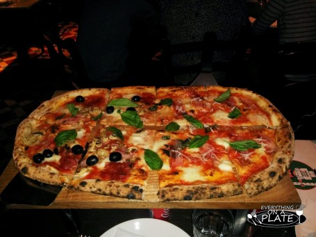 Pizza Parma E Rúcula
