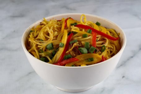 Veg Noodles Hakka Gravy