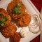 Veg Crunchy Fried Momos (6 Pieces) With Mayonnaise And Red Momos Chutney