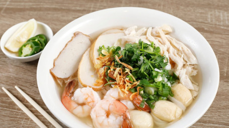 7. House Special Noodle 7. Nán Yáng Jīn Biān Fěn Hủ Tiếu Nam Vang