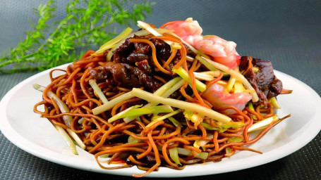 Combination (Beef And Shrimp) Stir-Fry With Noodle/Shén Jǐn Chǎo Miàn