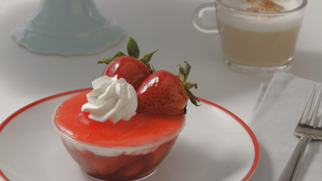 French Vanilla Strawberry Cup