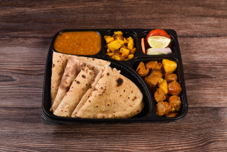 Roti 4 Piece Chana Dal Aloo Fry Soyabean Curry