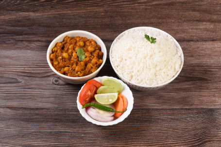 Rice Chole Masala Salad