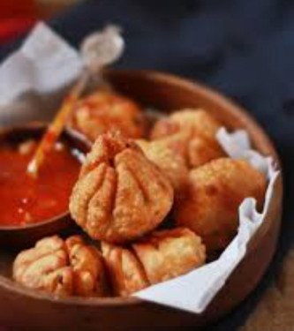 Vegetable Fried Momo (6 Pices)