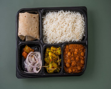 Mini Dilli Chole Masala Thali